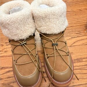 Australia Luxe Collective Tan Faux-Shearling Lace-Up Winter Boots